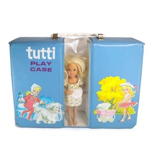 Barbie Vintage 1965 Tutti Barbie Play Case.